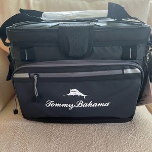 Tommy Bahama 30 Can cooler